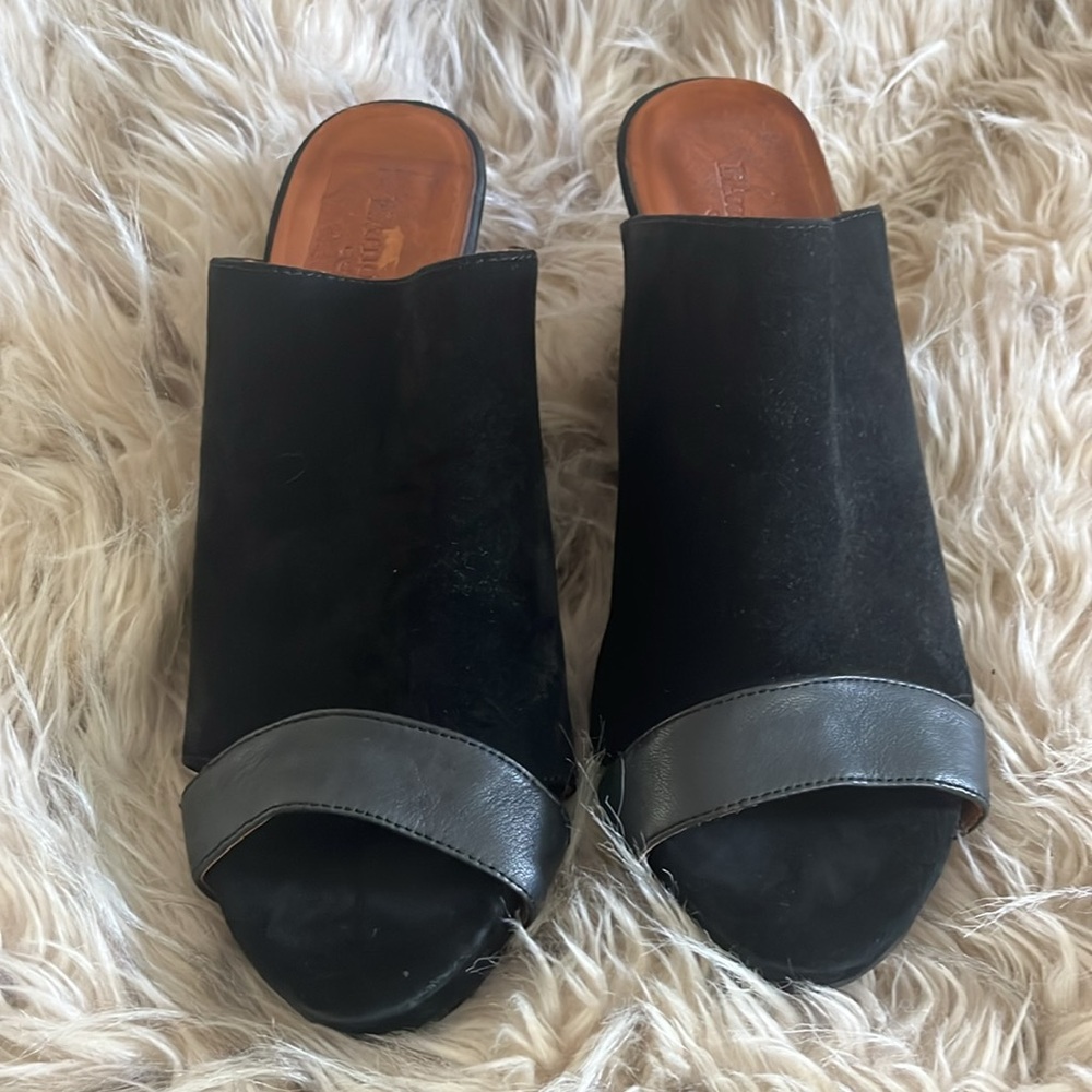 L'Artiste by Spring Step Black Patent Wedge Mules